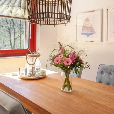 アパート Birdie Mit Ostseeblick Haus Fore レーメ